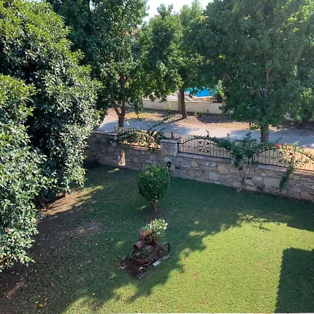 Celik Villa